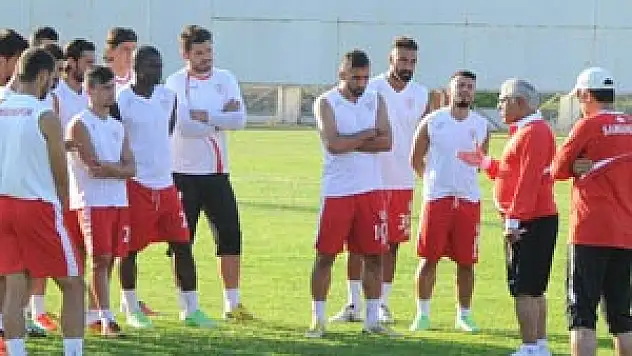  SAMSUNSPOR GÜNÜ ÇİFT İDMANLA TAMAMLADI