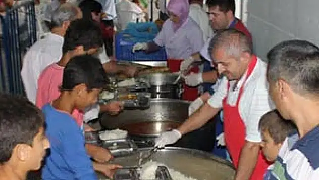 Çarşamba'da İlk İftar Yapıldı