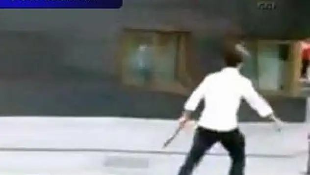 Palalı saldırgan yurtdışında