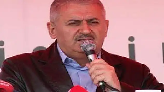 Binali Yıldırım, 3. köprü iddiaları yalanladı