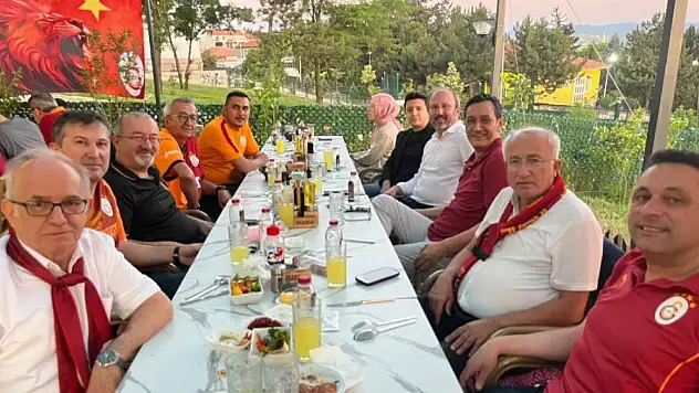 25. lig şampiyonluğu coşkuyla kutlandı