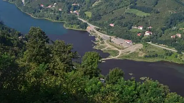  VALİ AKSOY: 'YEŞİLIRMAK NEDEN KAHVERENGİ OLDU?'