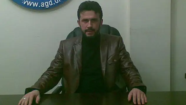 AGD ADEVİYYE İÇİN BELEDİYE MEYDANINDA