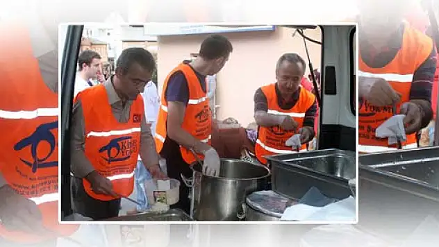 Öztürk'ten bin kişiye sıcak yemek