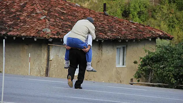  KARAYOLUNDA TEHLİKELİ GEÇİŞ