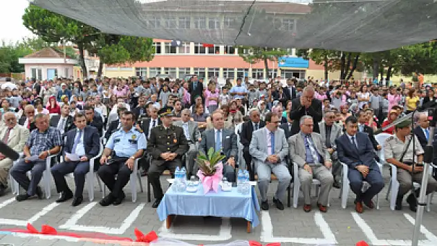 BAFRA'DA İLKÖĞRETİM HAFTASI KUTLANDI