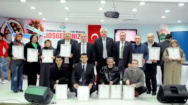 30 talihli altınlarını aldı