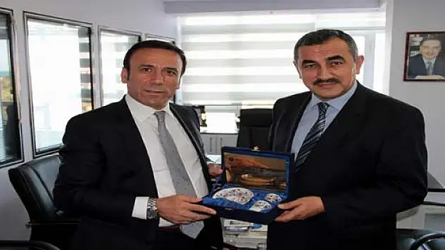 Başkan Genç, Galaya Davet Etti