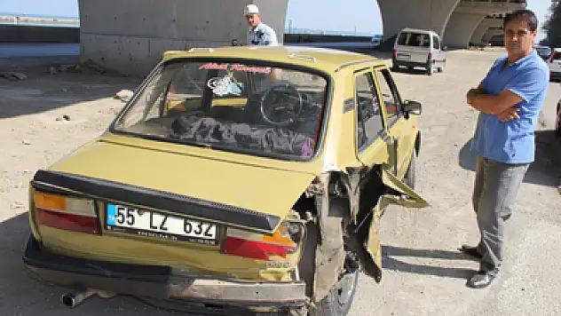 kamyonet otomobile çarptı: 1 yaralı