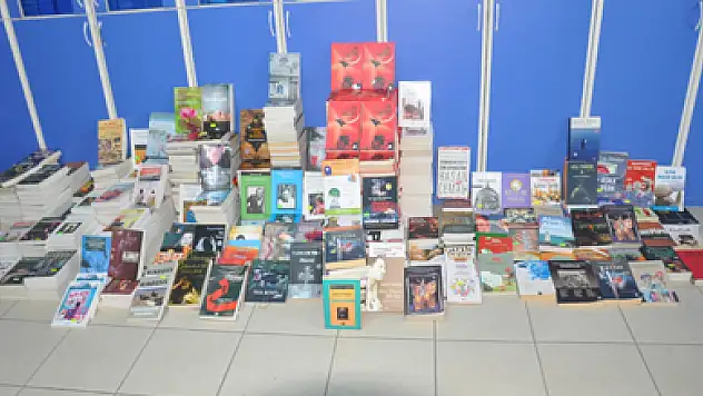 BAFRA'DA 560 ADET BANDROLSÜZ KİTAP ELE GEÇİRİLDİ