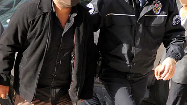 eşini darp ettiği iddia edilen koca gözaltı