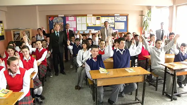 İlk adım'da el ele verdik, başardık projesi başladı