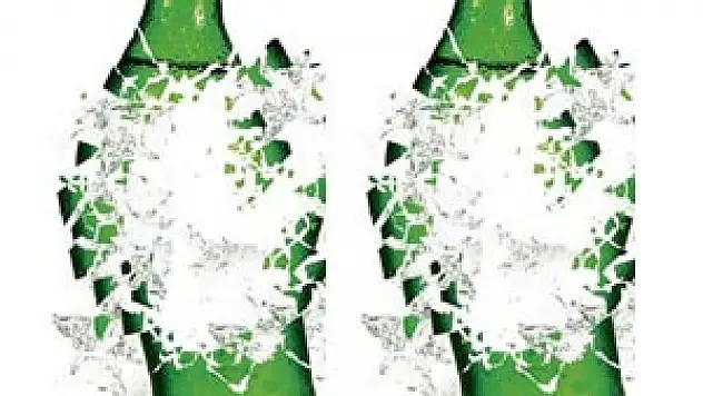 ŞİŞE BOMBA GİBİ PATLADI: 2 YARALI