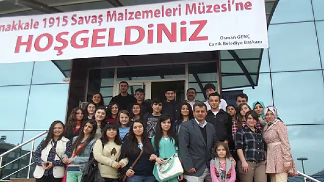 Ticaret Meslek Lisesi'nden Çanakkale Savaş Malzemeleri Müzesi'ne ziyaret