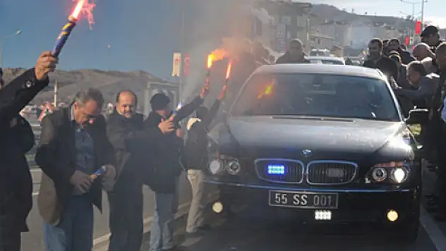 Başkan Yılmaz'a Coşkulu Karşılama