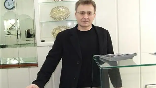 Altın en çok bekarları vurdu!