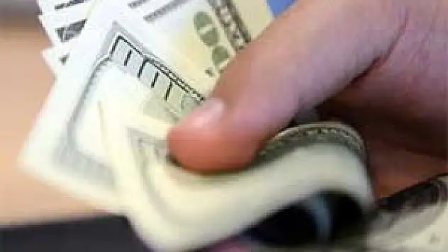 Dolarda yeni rekor