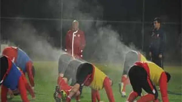 Futbolcular Buharlaştı