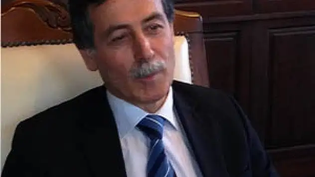 Cora: 'Şimdilik Buradayız'