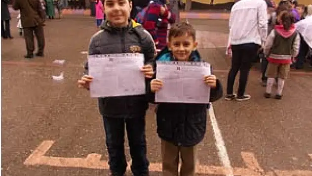 Öğrencilerin karne günü