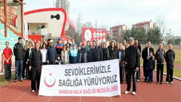 SAĞLIK ÇALIŞANLARI, SAĞLIKLI OLMAK İÇİN YÜRÜDÜ