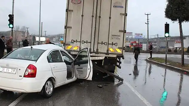 ÇARŞAMBA'DA TRAFİK KAZASI: 1 YARALI...