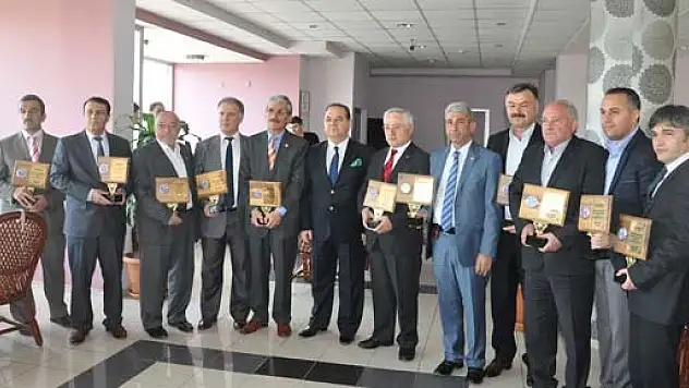 Meclis Üyeleri Veda Yemeğinde buluştu