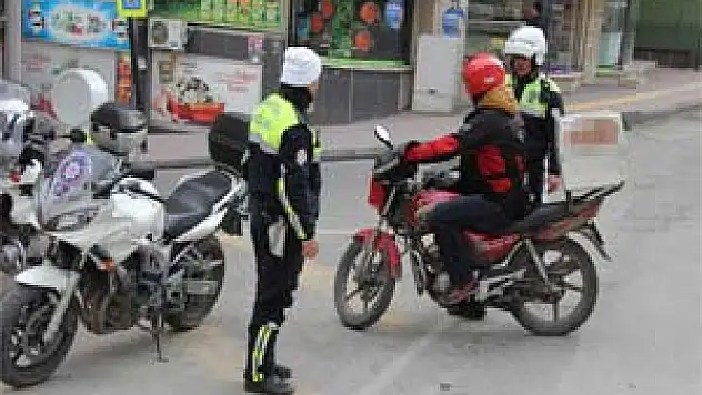 Motosiklet Sürücülerine Ceza Yağdı