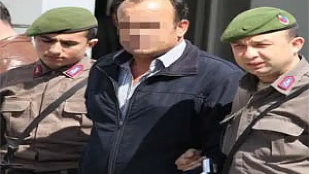 Tebligat Yapıldığı Gün De Şiddet Uyguladı