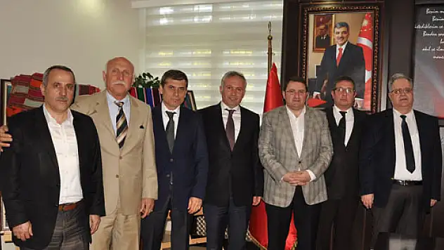 AK Parti Eski İl Başkanı Osman Çetinkaya'dan Tebrik Ziyareti