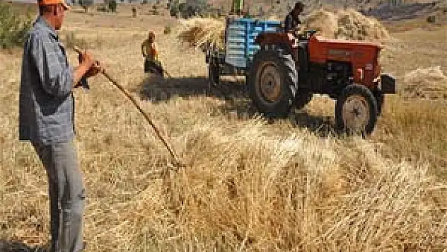 Çiftçiye Kredi Borcu Ertelemesi Geliyor