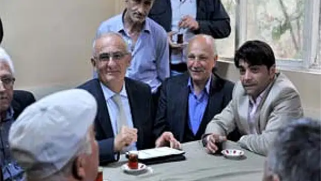 Başkan Yılmaz'dan Çat Kapı Teşekkür Ziyareti