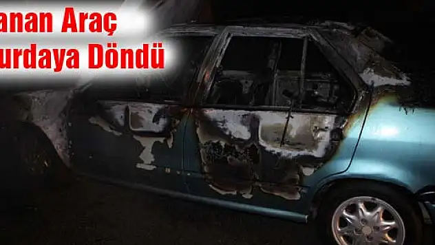 Yanan Araç Hurdaya Döndü