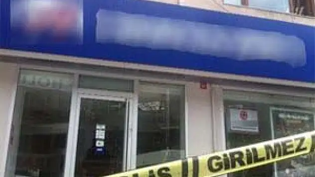 Eminönü'nde silahlı banka soygunu