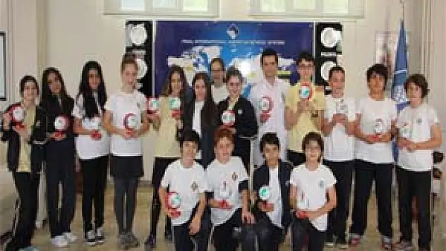 Öğrencilerden Soma için Yardım Kampanyası