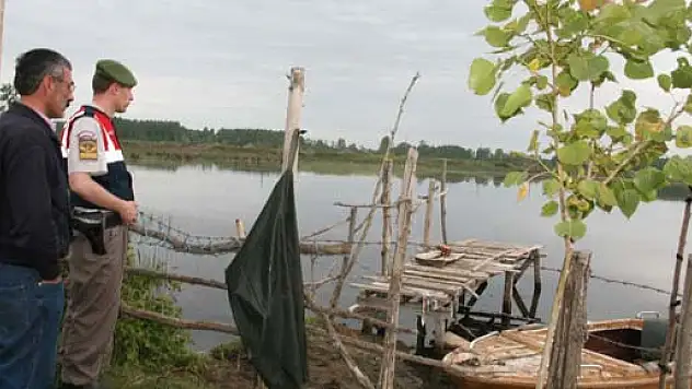 JANDARMA KAÇAK BALIK AVINA GÖZ AÇTIRMIYOR...