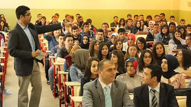 Üniversitelilere Seminer