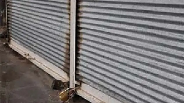 Kepenkler Kapanıyor