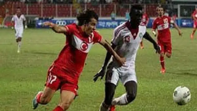 Milli futbolcu denizde boğuldu