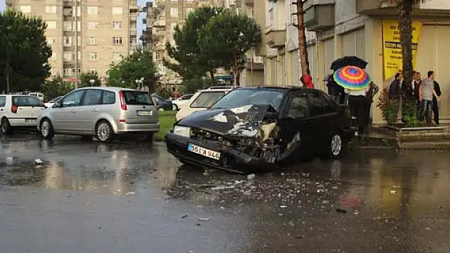 Kaygan Zemin Kaza Yaptırdı