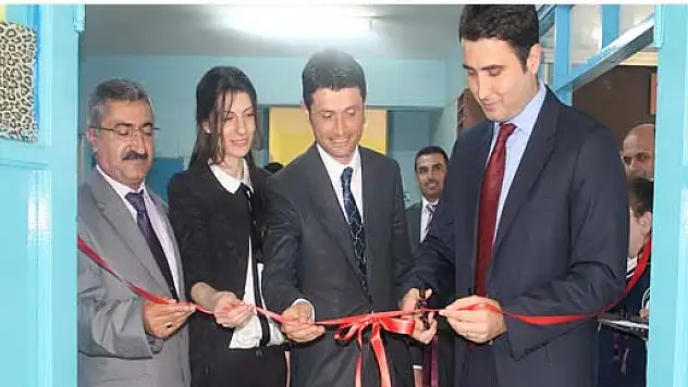 Döngel Ortaokulu Resim Sergisi Açıldı