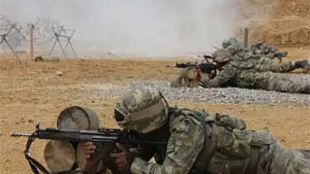 Mehmetçikten nefes kesen tatbikat