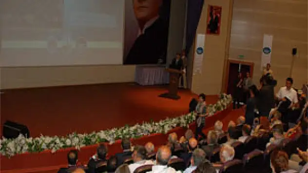 Yılmaz: Köylerdeki Ahşap Binalar Yok Ediliyor