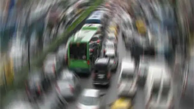 TRAFİKTE MAKAS ATANA HAPİS CEZASI GELİYOR