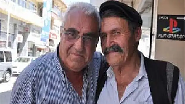 50 Yıl Sonra Asker Arkadaşını Buldu