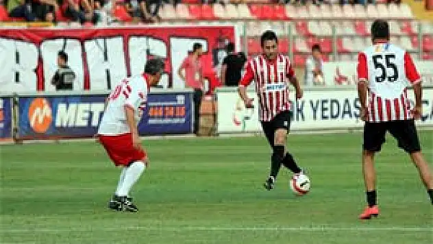 İmparator Celil'e Buruk Veda