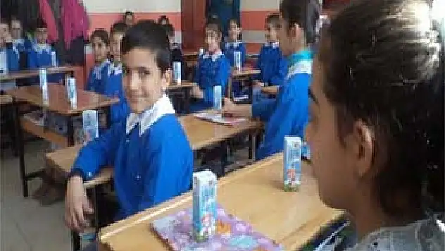 ÖĞRENCİLERE SÜT DAĞITILACAK