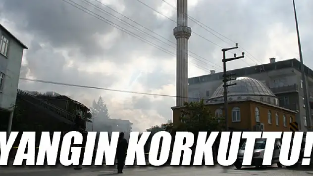 Kibritle Oynarken evi yaktı