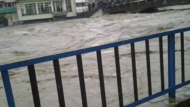 Terme sular altında