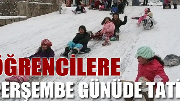 Okullar Perşembe günü tatil